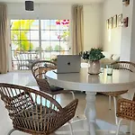 בית נופש Casa Del Mar - Cozy House